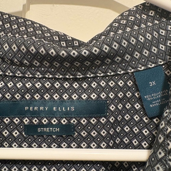 Perry Ellis Navy Geometric Button Down Shirt - Picture 3 of 5